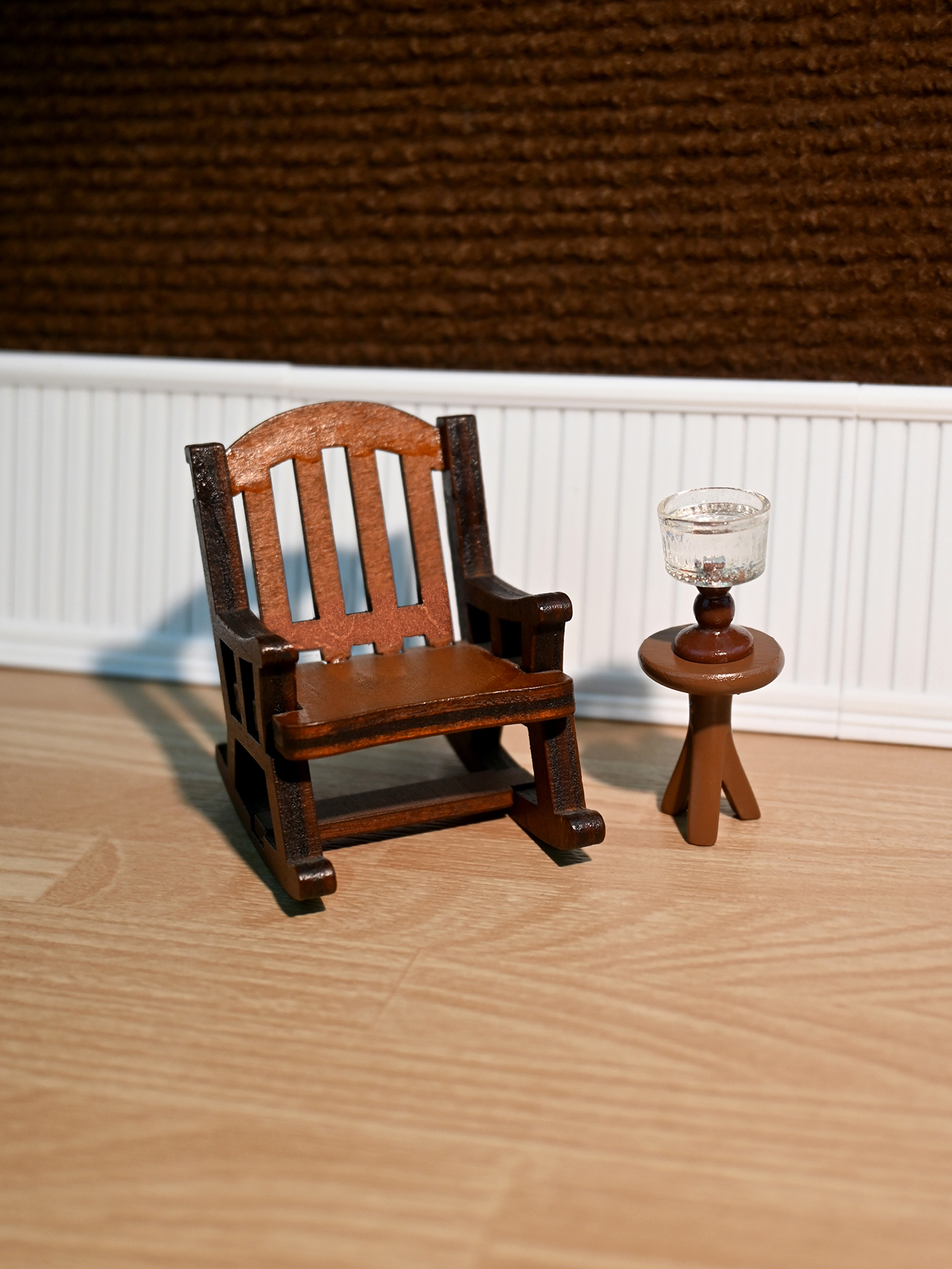Miniature Rocking Chair, Minia – обзор и цена Diy Electronics Housing