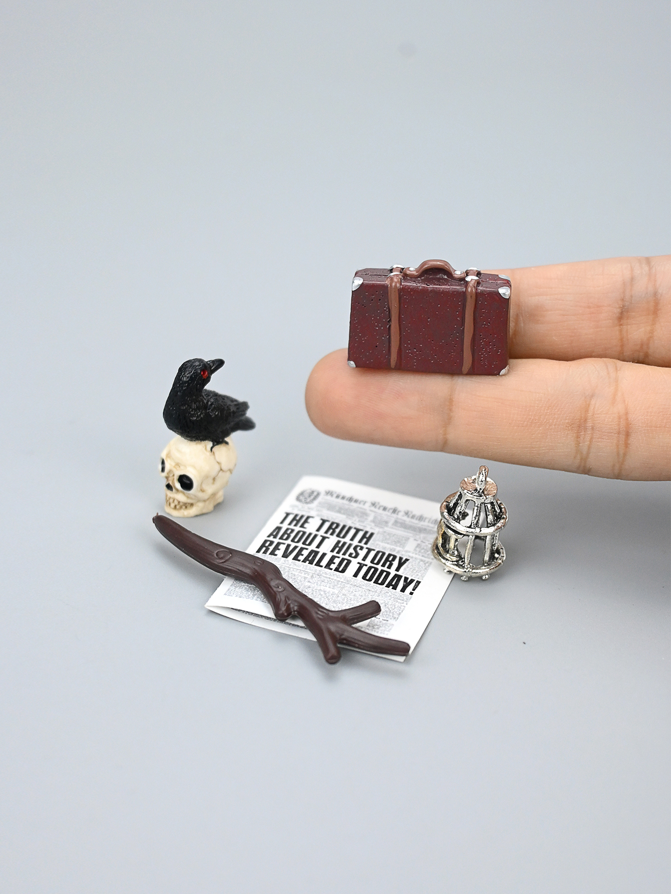 Miniature Academy Luggage Scen – обзор и цена Diy Electronics Housing